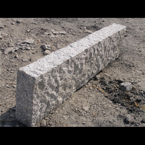 kerbstone